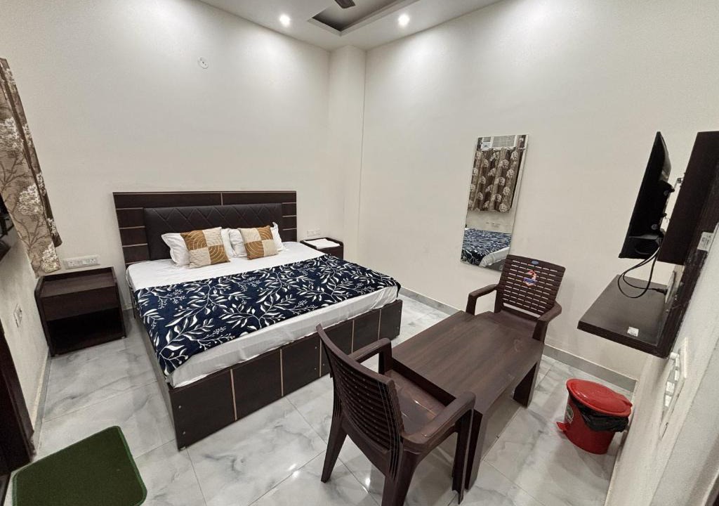 Indirapuram Hotel | Hotel Indirapuram Residency