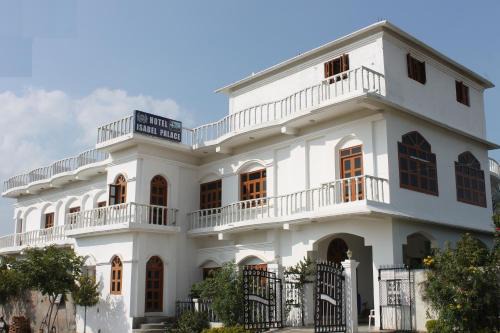 Khajuraho Hotel | Hotel Isabel Palace