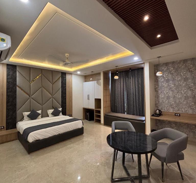 Shivpuri Hotel | Hotel JMP