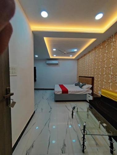 Dhanauli Hotel | Hotel Jms Inn