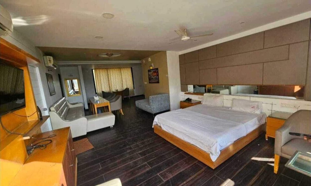 Abu Road Hotel | Hotel Kalki Palace