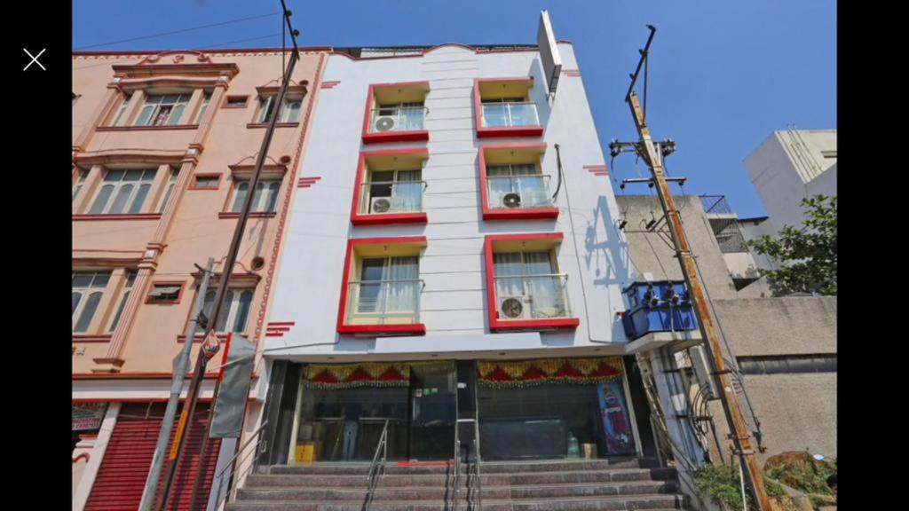 Lakdi Ka Pul Hotel | Hotel Kanha Grand