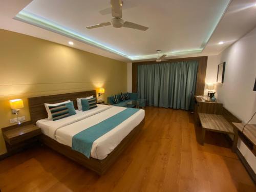 Panchkula Urban Estate Hotel | Hotel KC Cross Road Panchkula