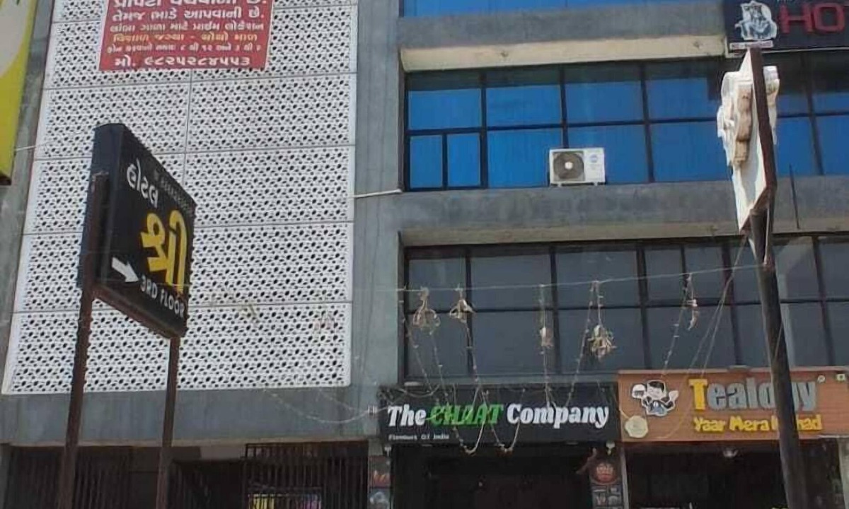 Ahmedabad Hotel | HOTEL KRISHNA INN