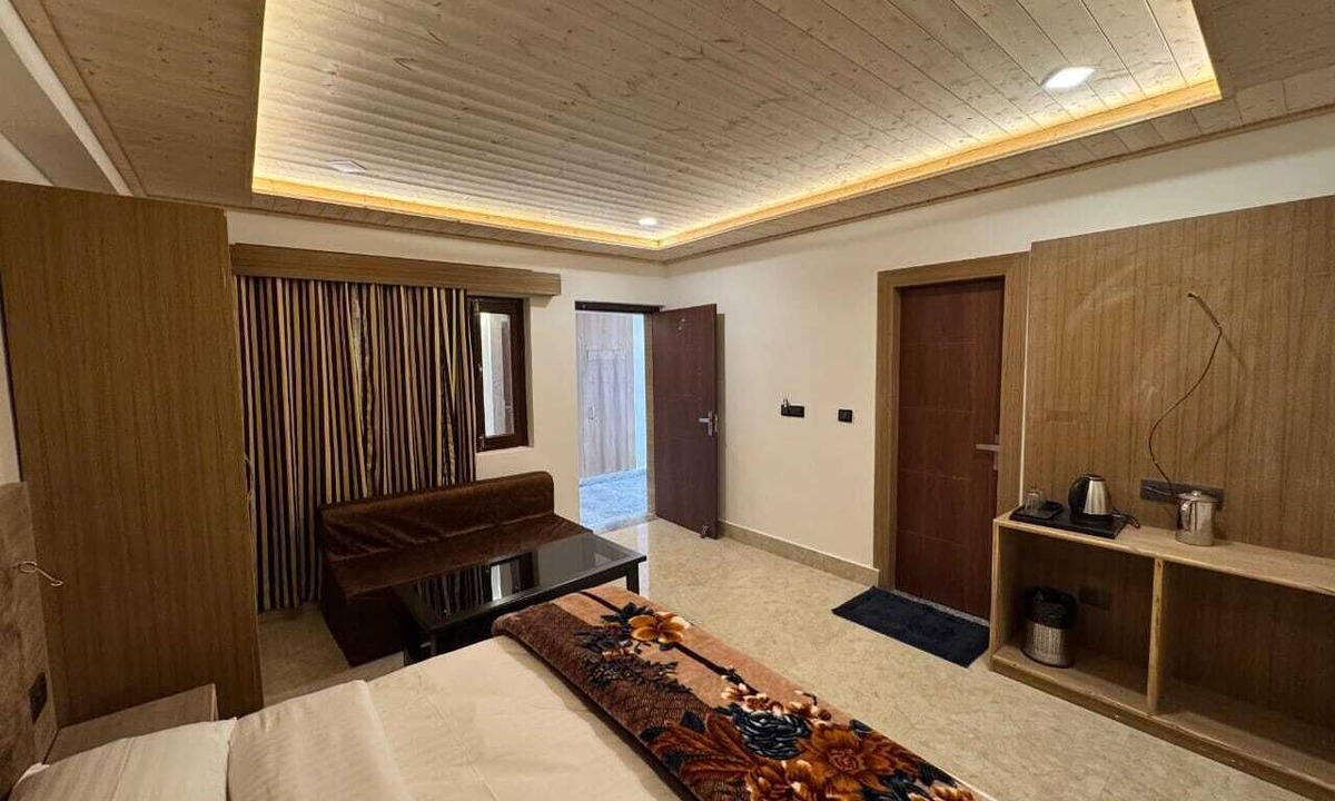 Badrinath Hotel | Hotel Kuber Palace Badrinath
