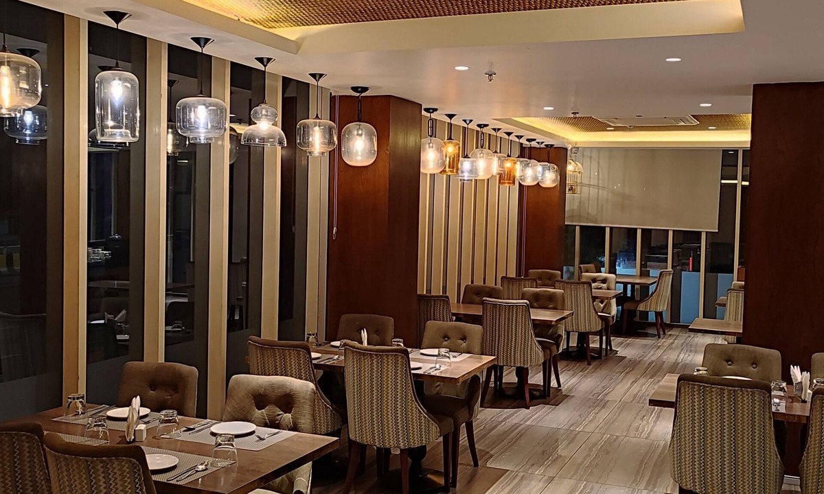 Kakarmatha Hotel | Hotel Le Lotus Grand Varanasi