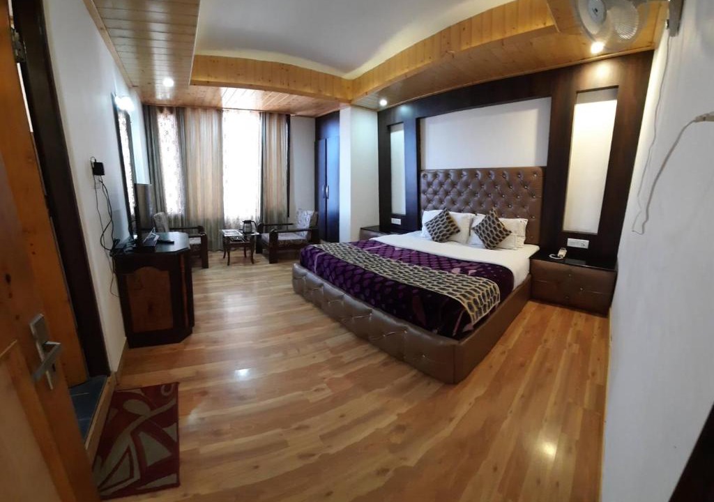 Shimla Hotel | Hotel Lords Regency - Connected to the Mall Road