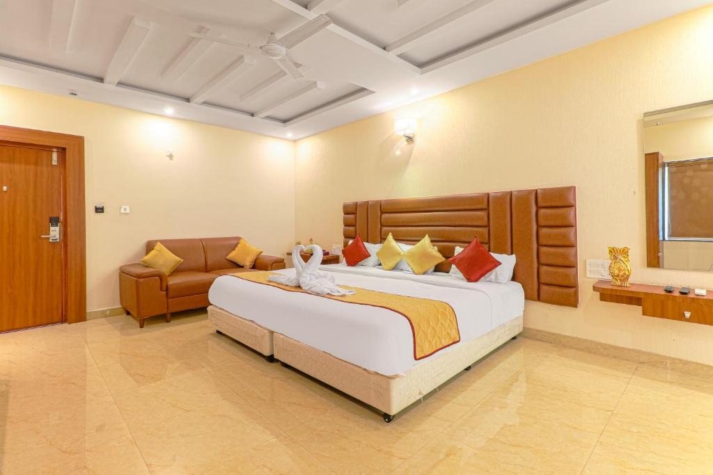 Tirupati Hotel | Hotel Lorven
