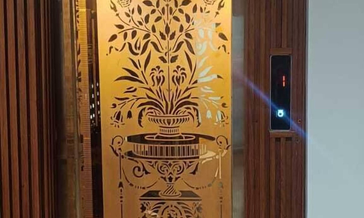 Mathura Hotel | Hotel Madhavam