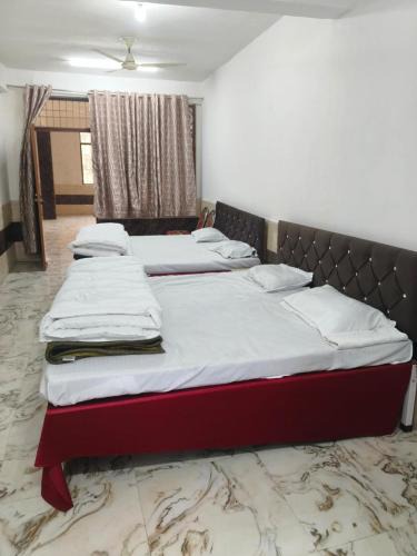 Naini Apartment | Hotel mahakumbh Nearest Arail Ghat