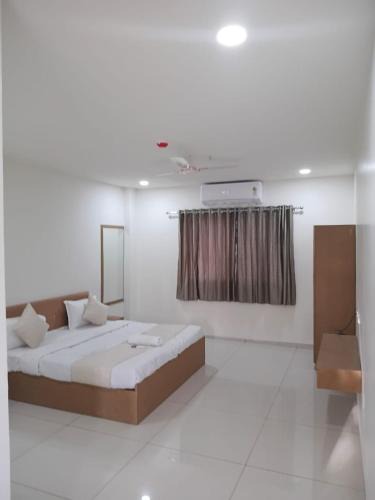 Ambav Hotel | Hotel Marigold Vasad