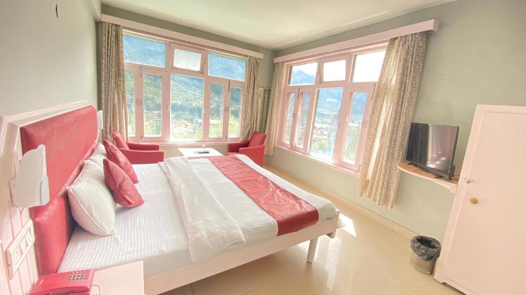New Manali Hotel | Hotel Meadows Manali