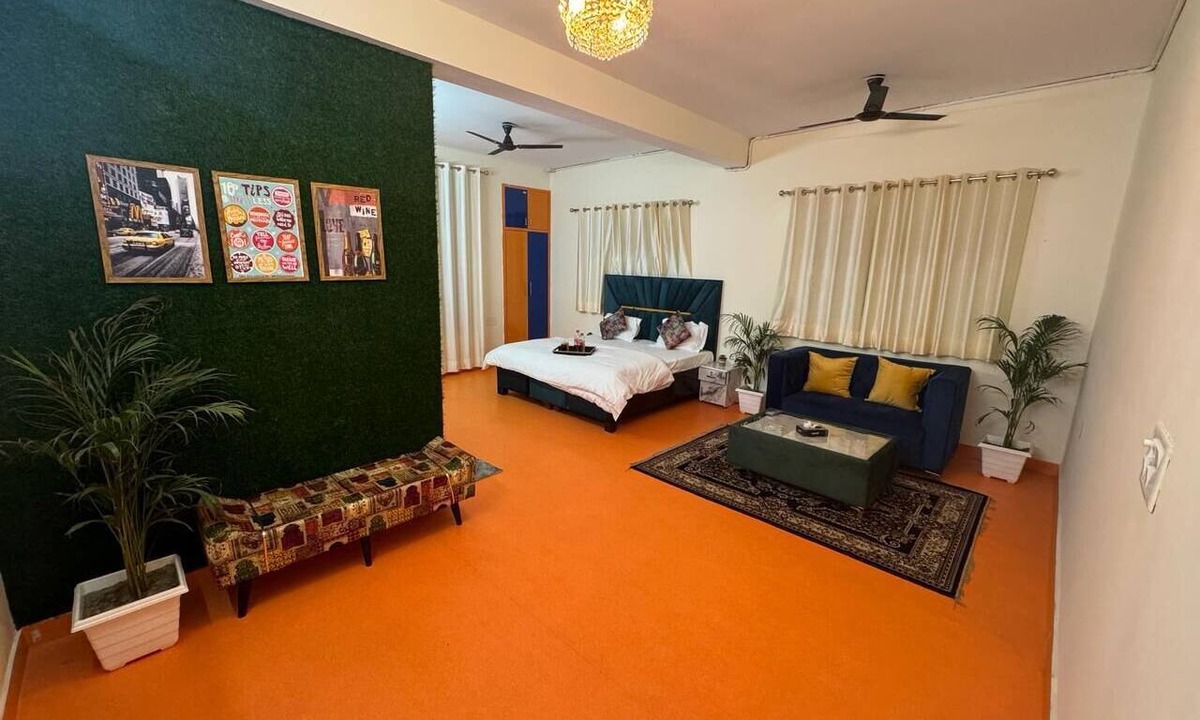 Noida Hotel | Hotel Melosaa