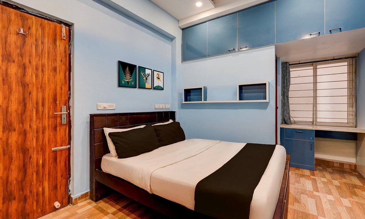 Chennai House | Hotel O Ashok Nagar Metro Station Chennai