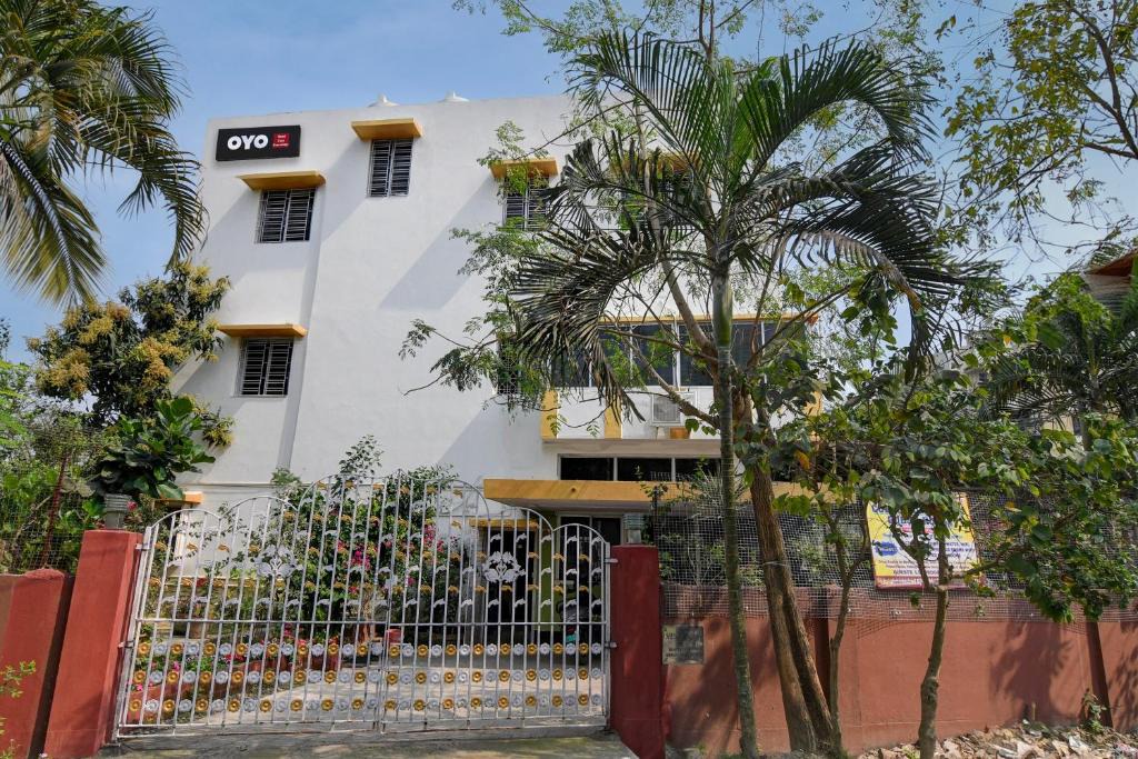 Narendrapur Hotel | Hotel O Cozee Homestay and Guest House