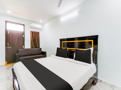 Warangal Hotel | Hotel O Eashan Inn