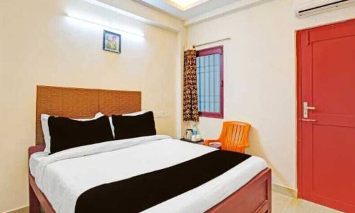 Gummidipundi House | Hotel O Gummidipundi Railway Junction