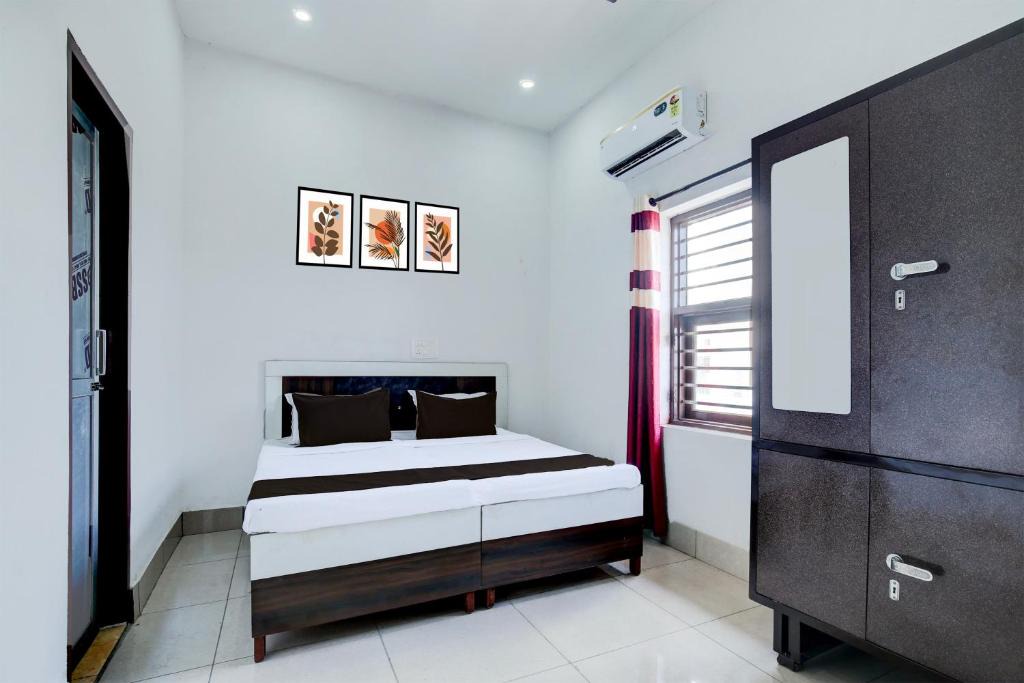 Rajpura Hotel | Hotel O NRI Guest House
