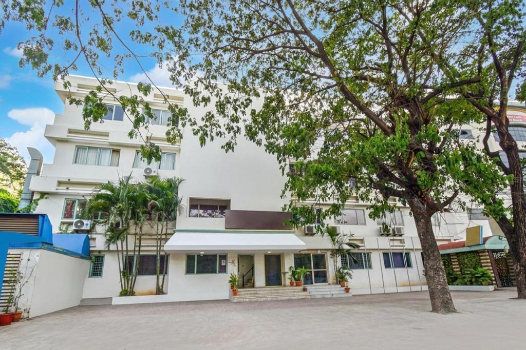Begumpet Hotel | Hotel O RAGA GRAND HOTEL