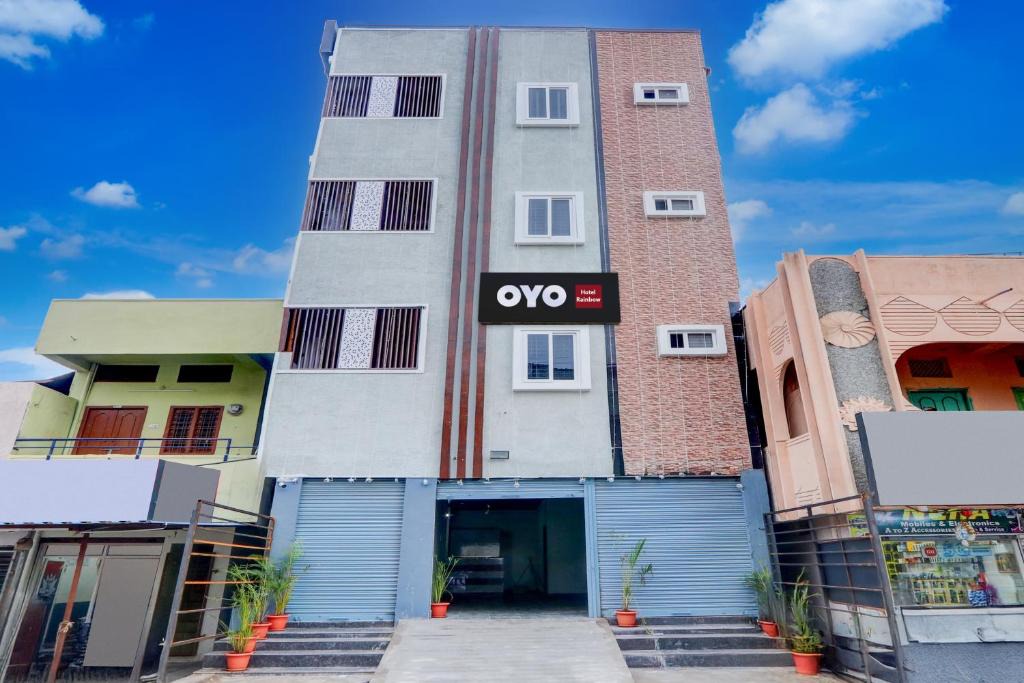 Warangal Hotel | Hotel O Rainbow