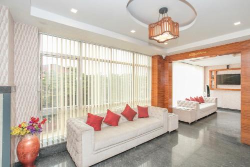 Krishnarajapura Hotel | Hotel O Royal Stay