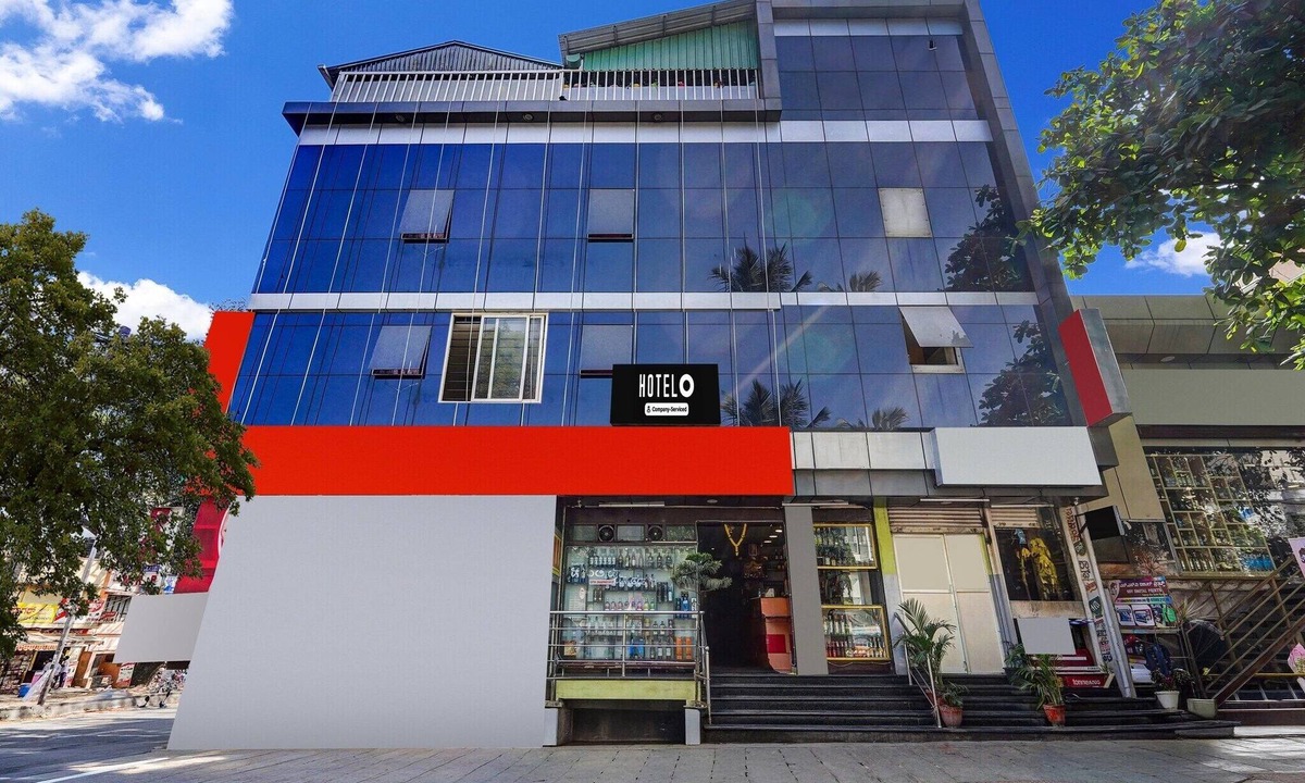 Rajajinagar House | Hotel O Srirampura Metro Station