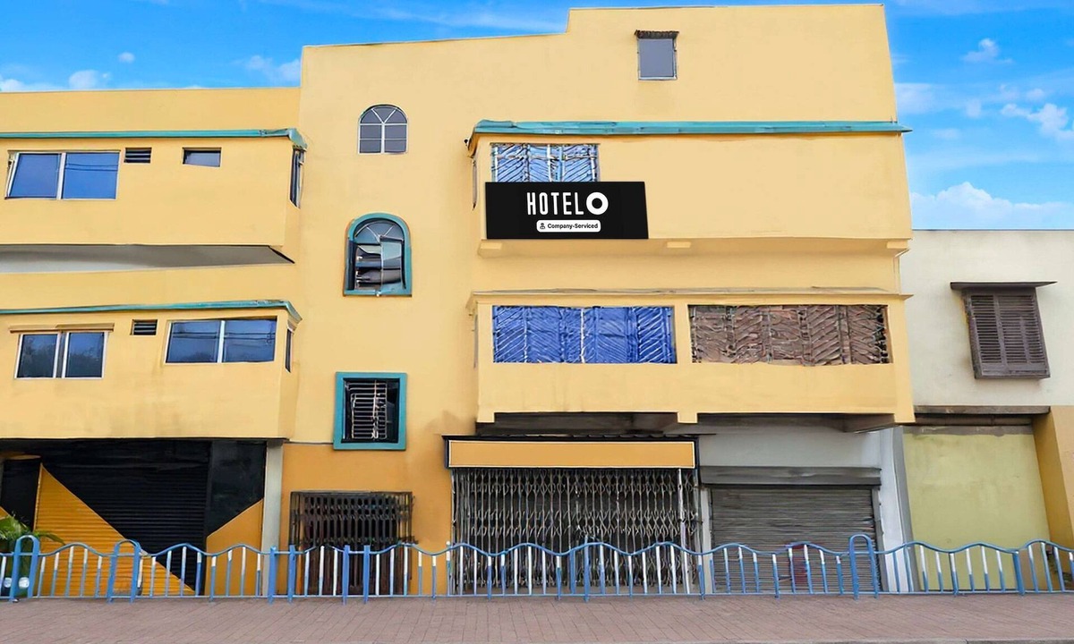Madhyamgram House | Hotel O Star Mall Kolkata Dreamland