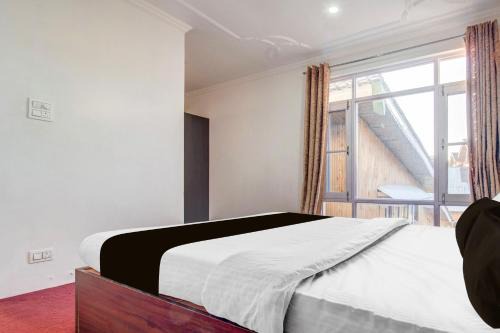 Nishat-Shalimar Hotel | Hotel O Wave Inn