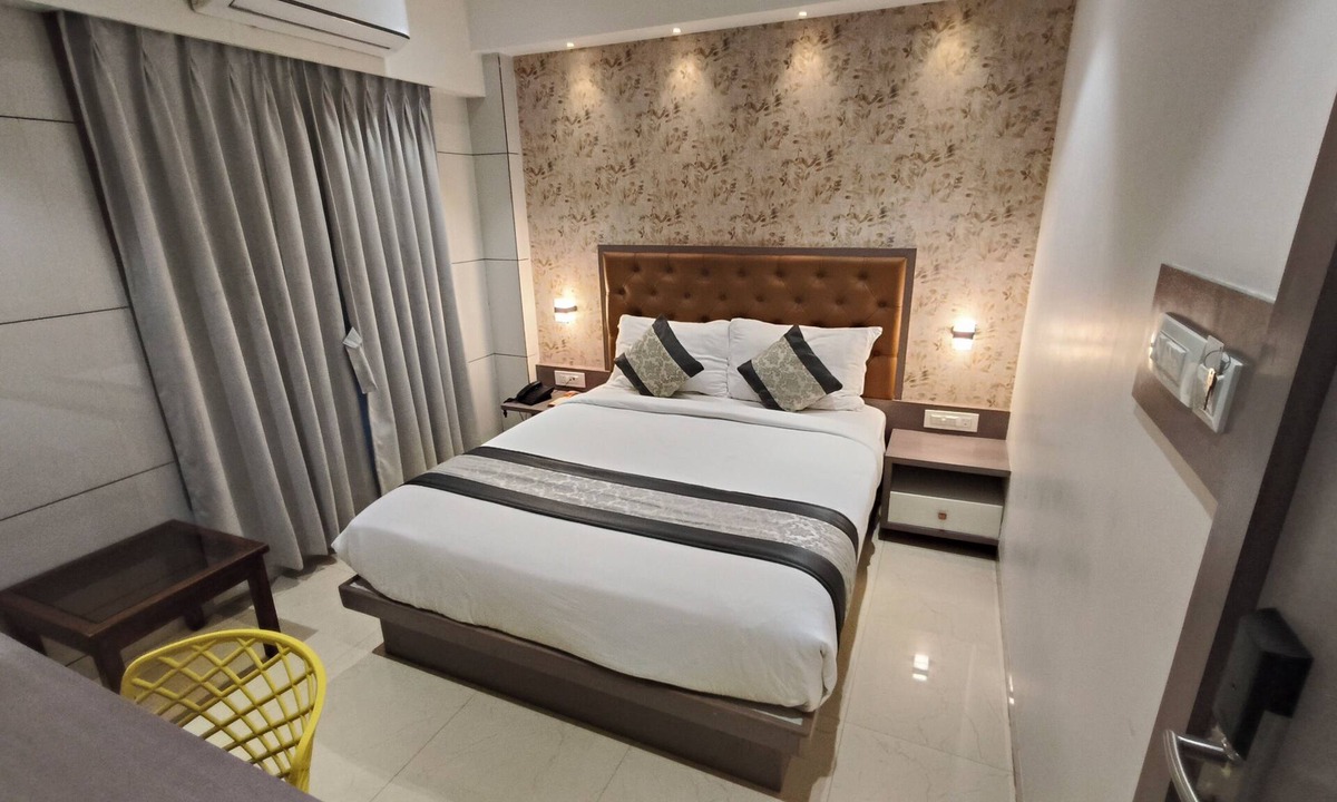 Thane West Hotel | hotel pearl residency