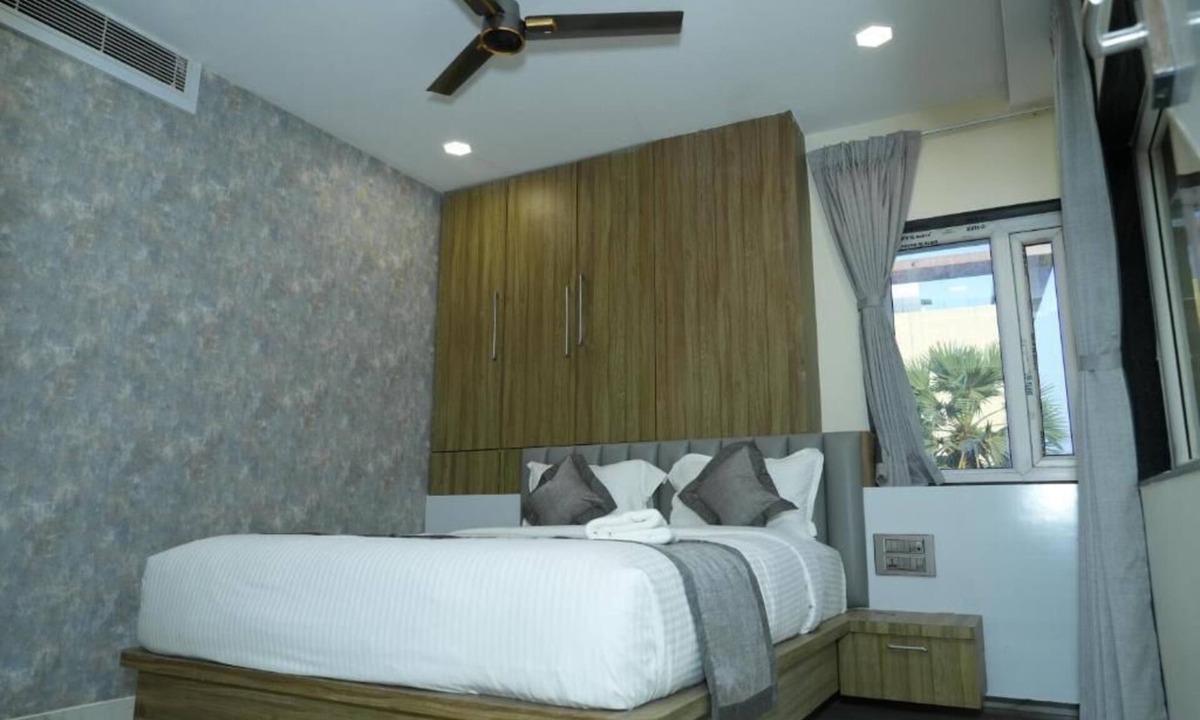 Visakhapatnam Hotel | HOTEL PHOENIX GRAND