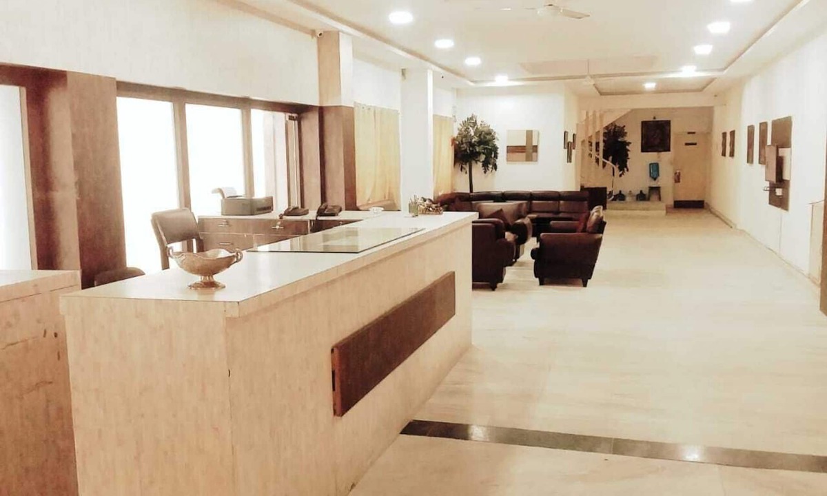 Secunderabad Cabin | Hotel Ranjit Residency