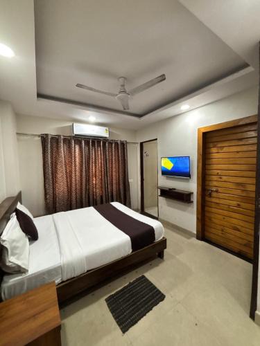 Bhopal Hotel | Hotel Regal Edge