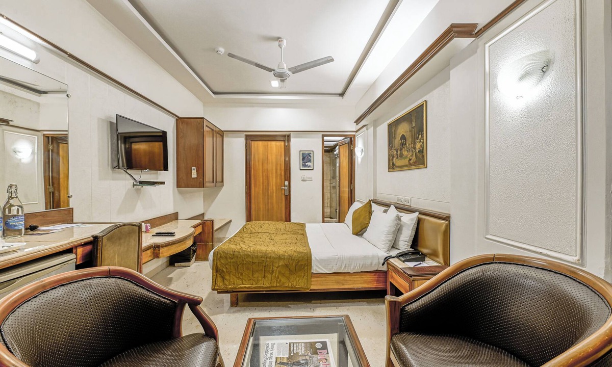 Khar Hotel | Hotel Regal Enclave