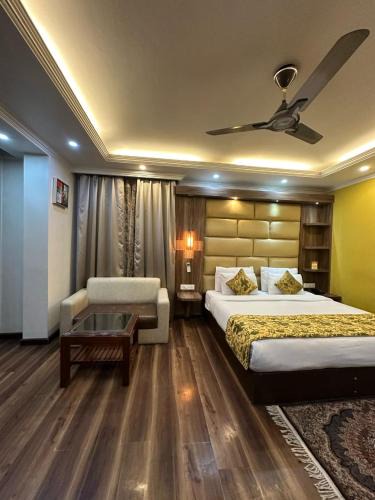 Rajbagh Hotel | HOTEL ROYAL MILAD