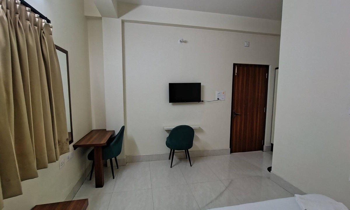 Islampur Hotel | Hotel Royal Paradise