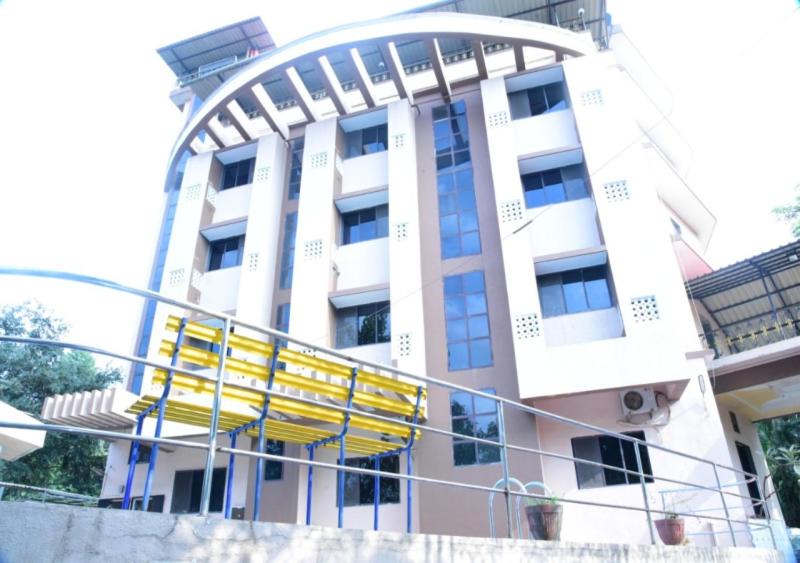Kune N.m. Hotel | Hotel Royal Park