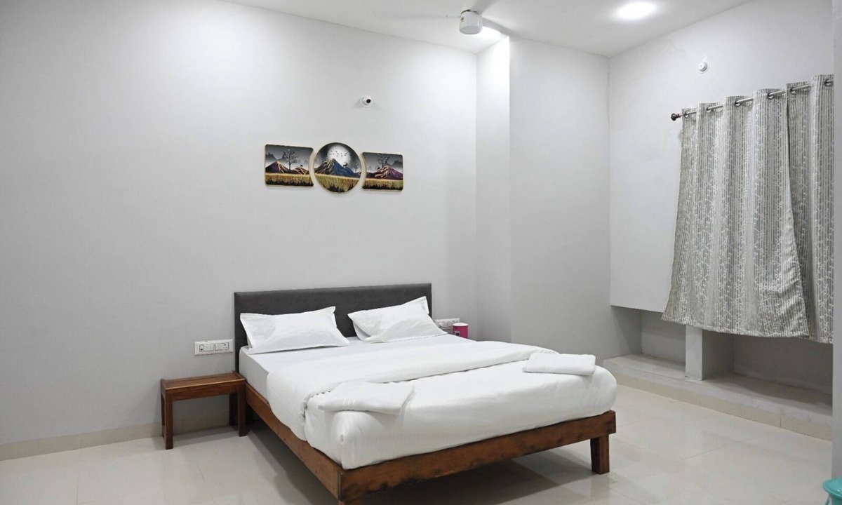 Maheshwar Hotel | Hotel RRR Palace