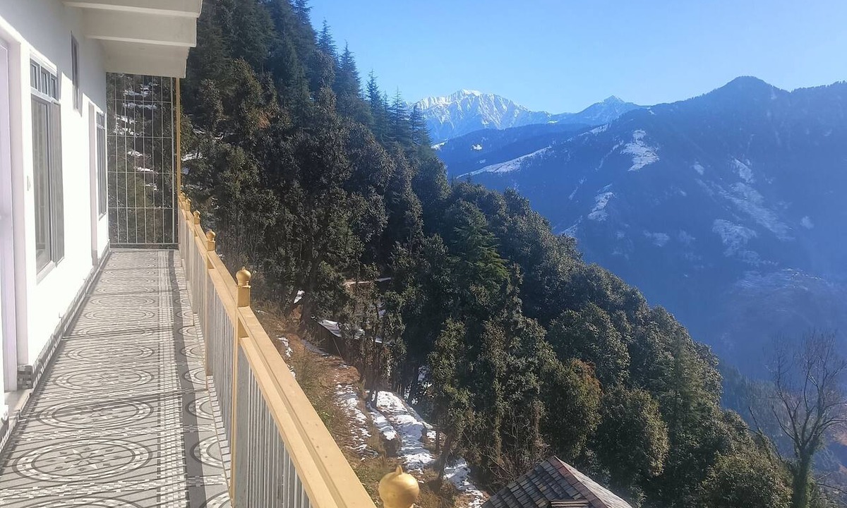 Dalhousie Hotel | Hotel satya khajjiar