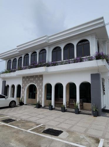 Kampung Bakau Tinggi Hotel | HOTEL SHAFURA 3