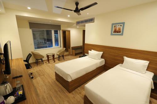 Patna Hotel | Hotel Sharda Residency