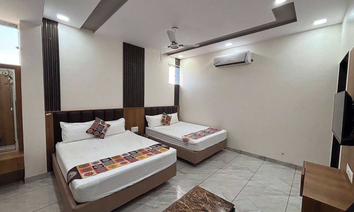 Bhinmal Hotel | Hotel Shree Krishna Palace
