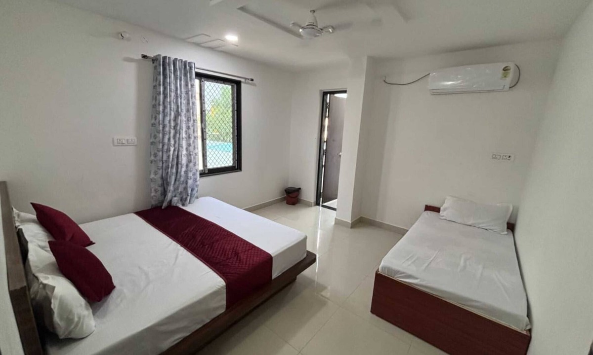 Khatu Hotel | Hotel Shree Radhe Laxmi