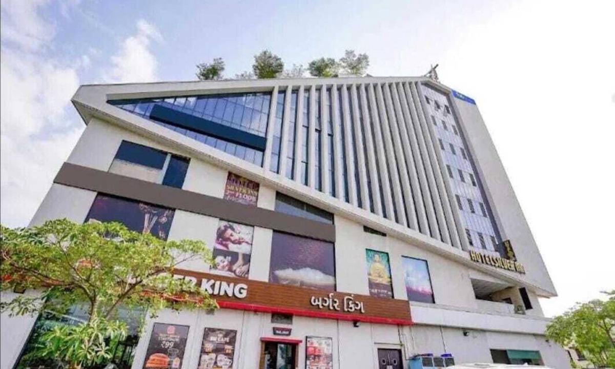 Chandkheda Hotel | Hotel Silver Inn