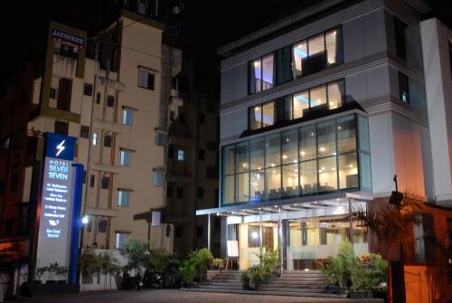 Akurdi Hotel | Hotel Silver Seven