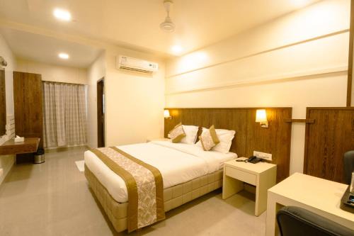 Kalamboli Hotel | Hotel Sitara Residency