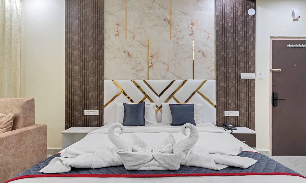 Khammam Hotel | Hotel Sky Land