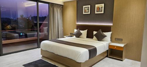 Gandhinagar Hotel | Hotel Skyro Inn