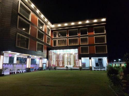 Auli Hotel | Hotel SS Grand
