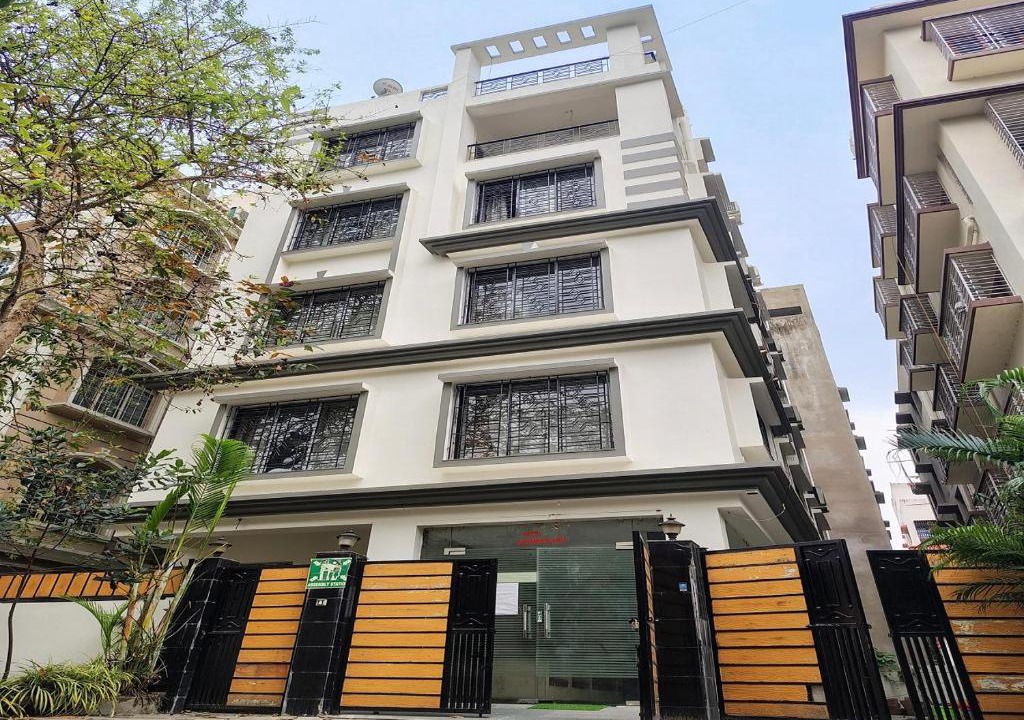 New Town Hotel | Hotel Star Spandan Inn, Near Axis Mall