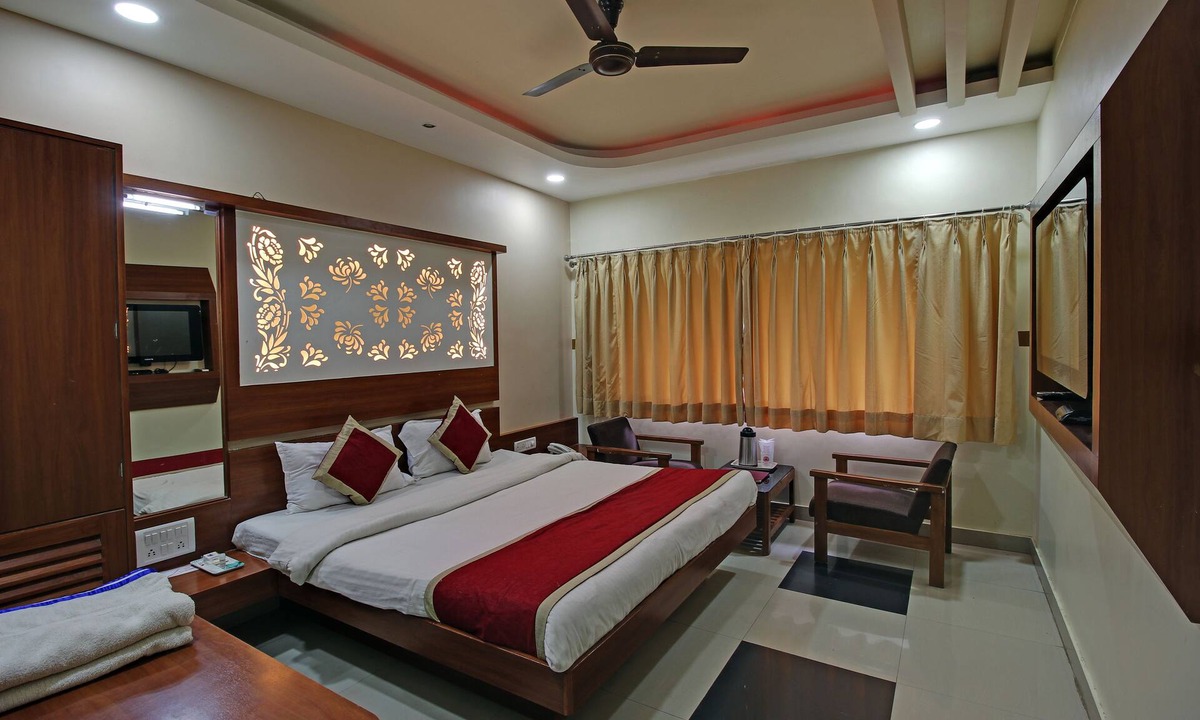 Mount Abu Hotel | Hotel Sunset Inn Mount Abu with Swimming Pool
